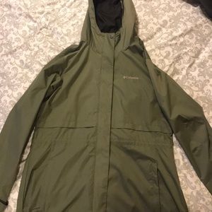 Columbia women rain jacket